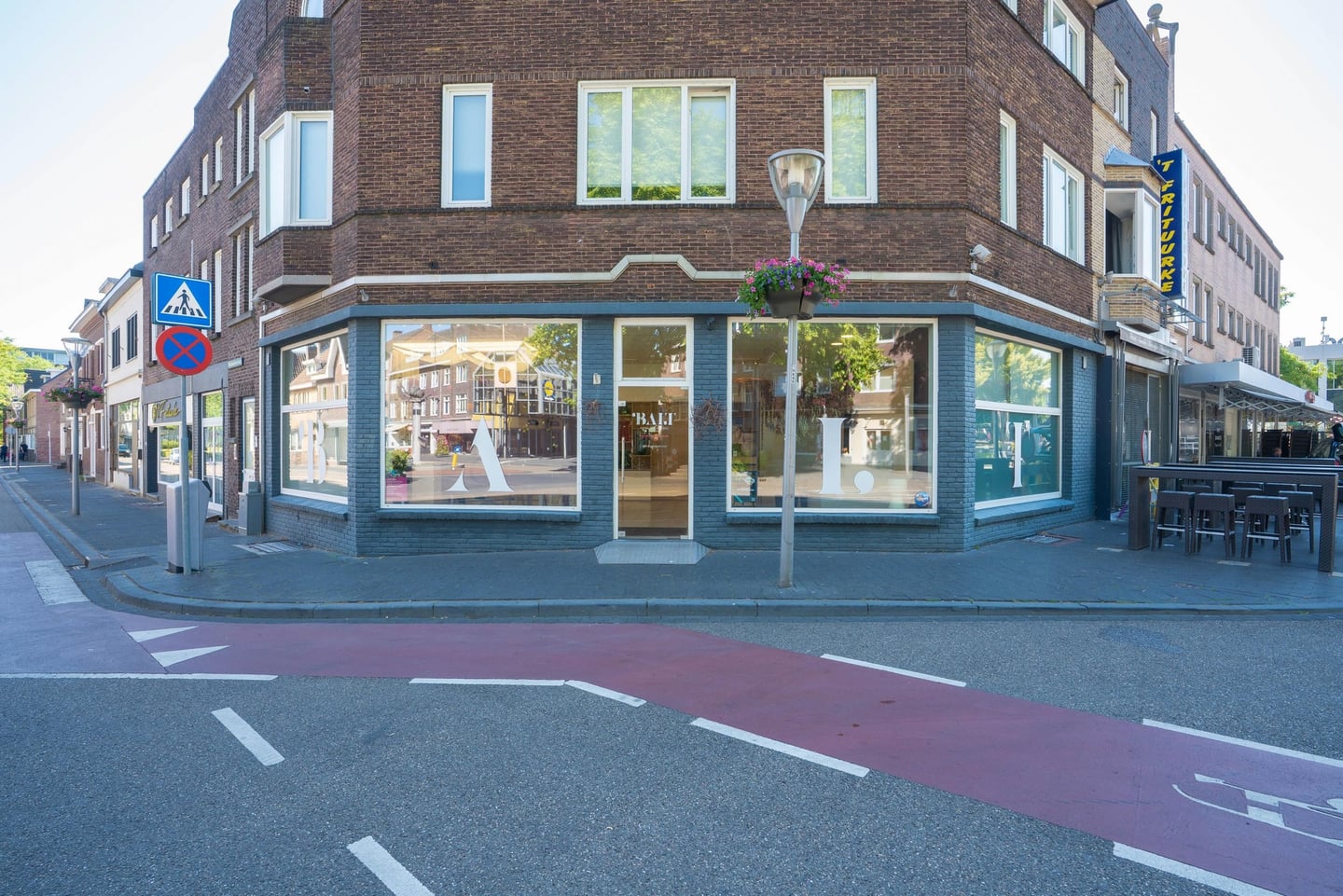 Markt 48